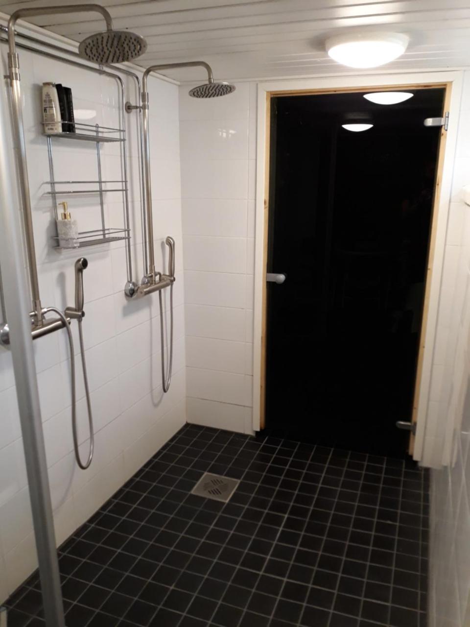 Wanha Neuvola Guesthouse 皮耶克赛迈基 外观 照片